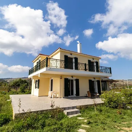 Virginia Villa Lixouri