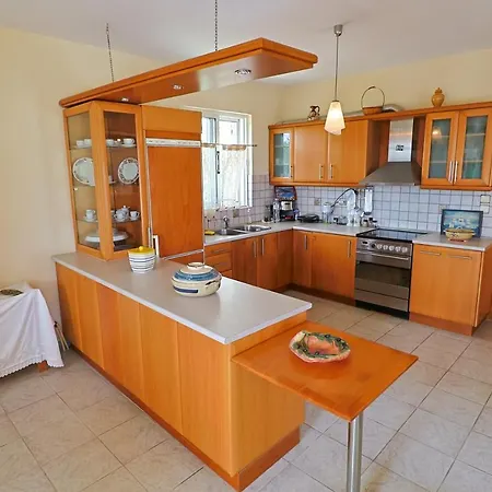 Virginia Villa